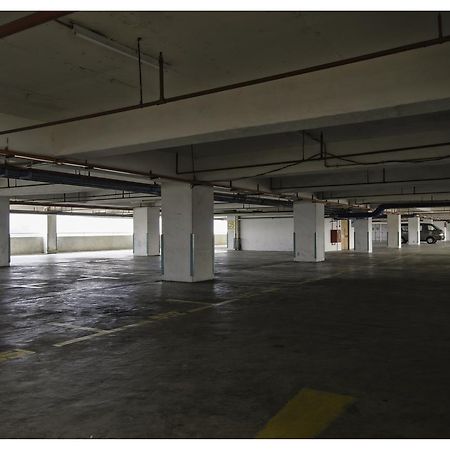 Prime City Express Hotel Kluang Exterior photo
